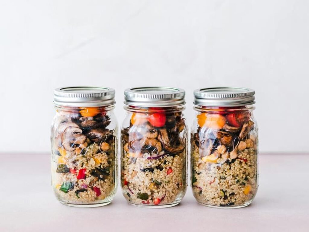 What Are Sustainable Ways to Store Leftovers?