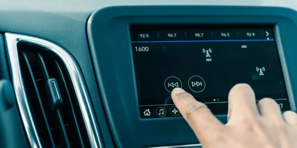 What Are the Features of Modern Infotainment Systems?