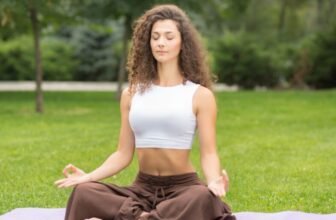 How Do You Incorporate Yoga and Stretching Into Outdoor Workouts?