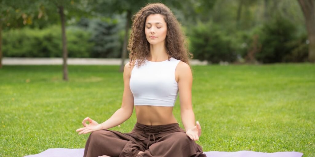 How Do You Incorporate Yoga and Stretching Into Outdoor Workouts?